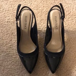 Navy 6 1/2 Ellen Tracy heels